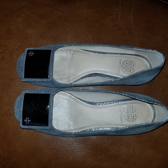 Tory Burch grey flats - Picture 2 of 3